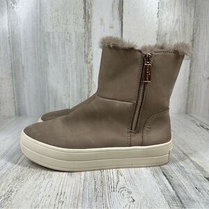 Anthropologie J Slides NYC Womens Henley Taupe Platform Faux Fur Boots #1099